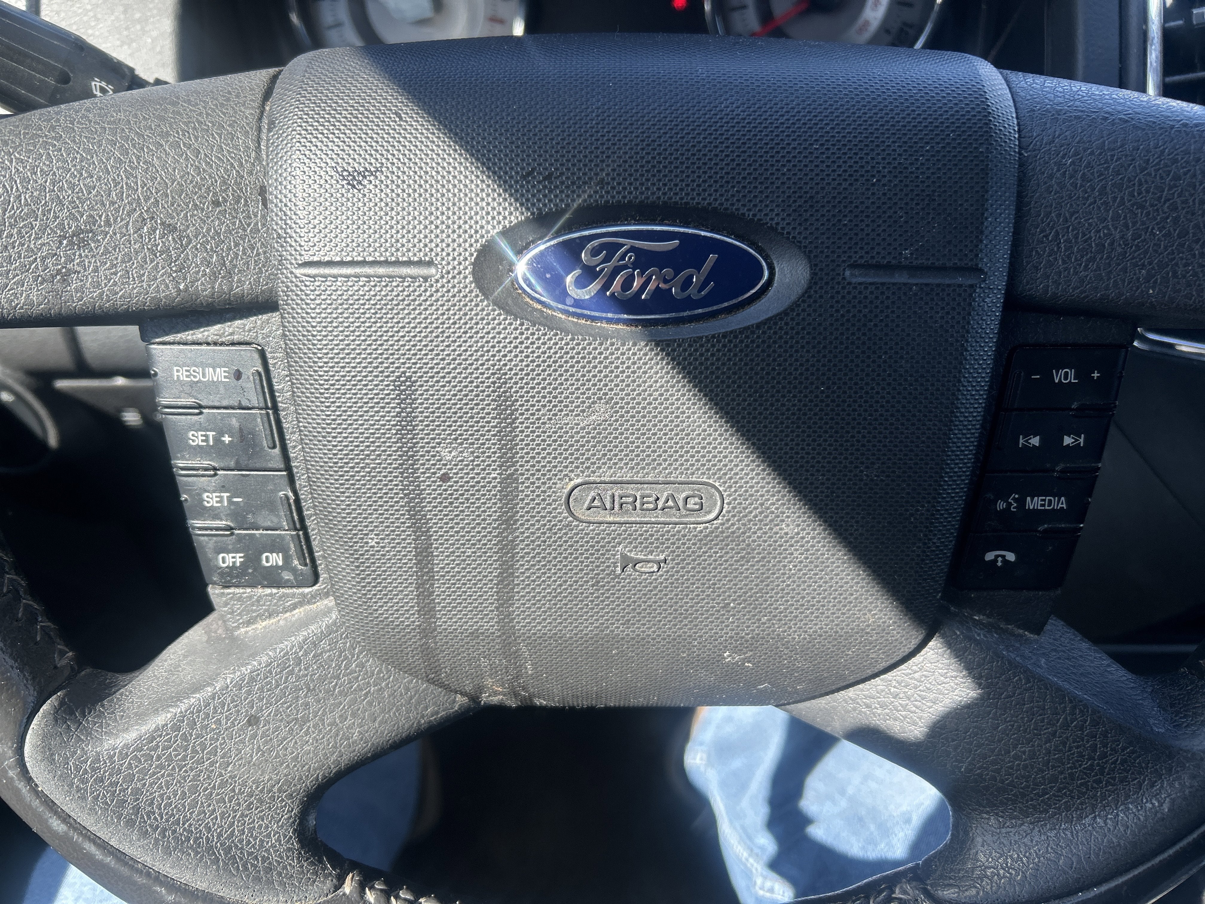 2008 Ford Edge Base