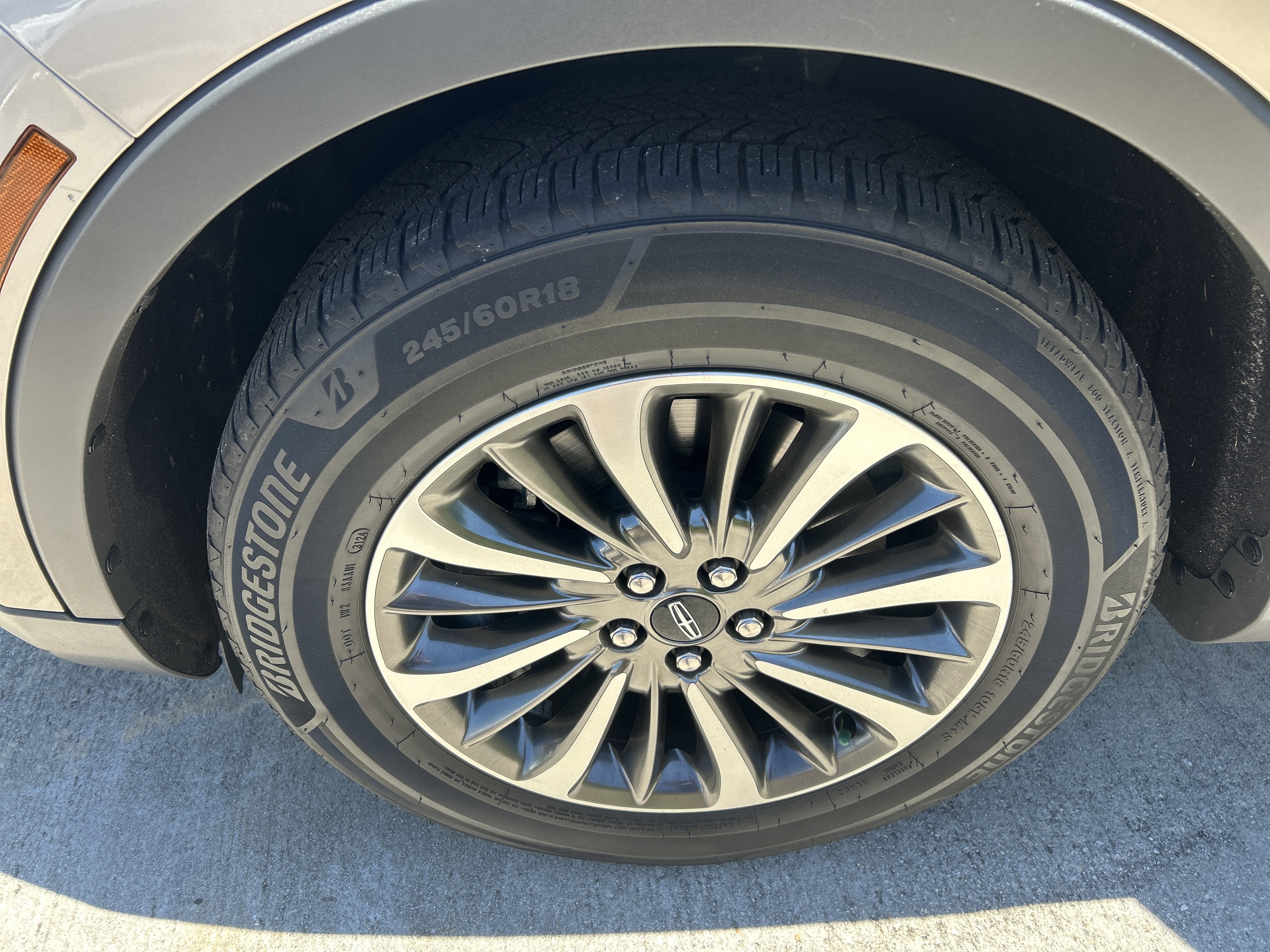 2020 Lincoln Nautilus Standard