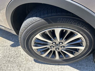 2020 Lincoln Nautilus Standard