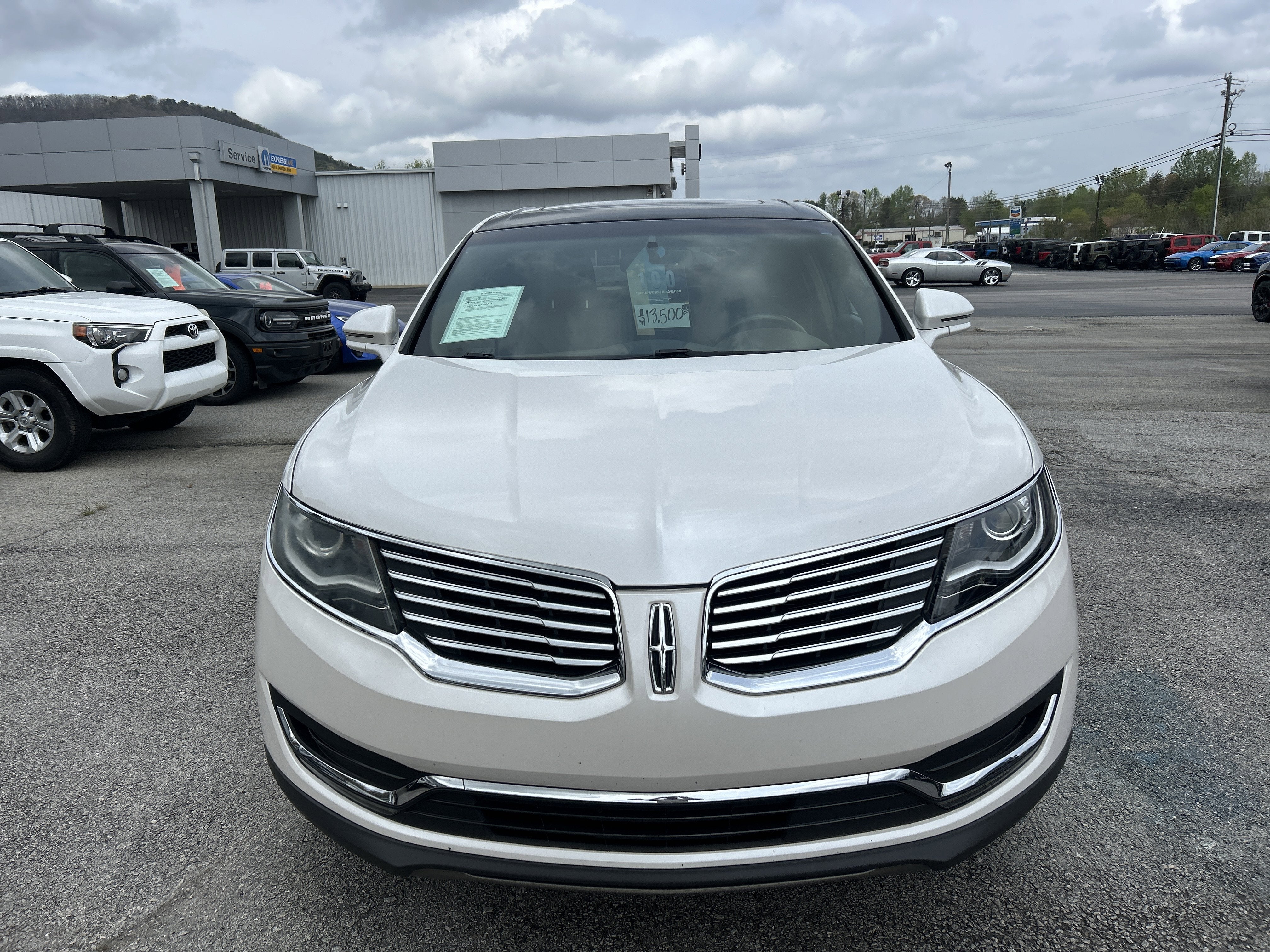 2016 Lincoln MKX Base