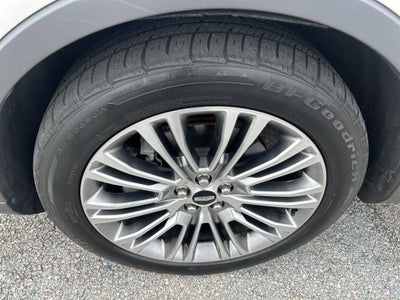 2016 Lincoln MKX Base