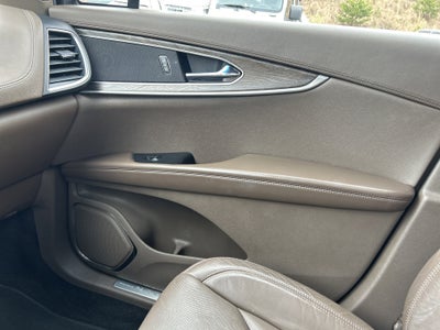 2016 Lincoln MKX Base