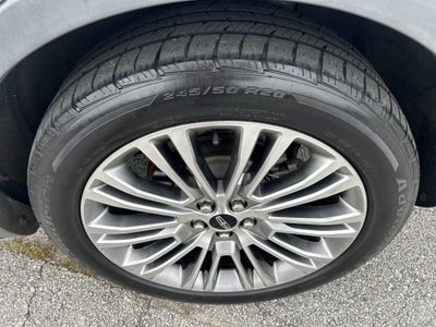 2016 Lincoln MKX Base