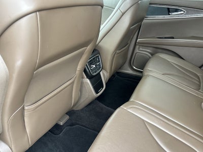 2016 Lincoln MKX Base