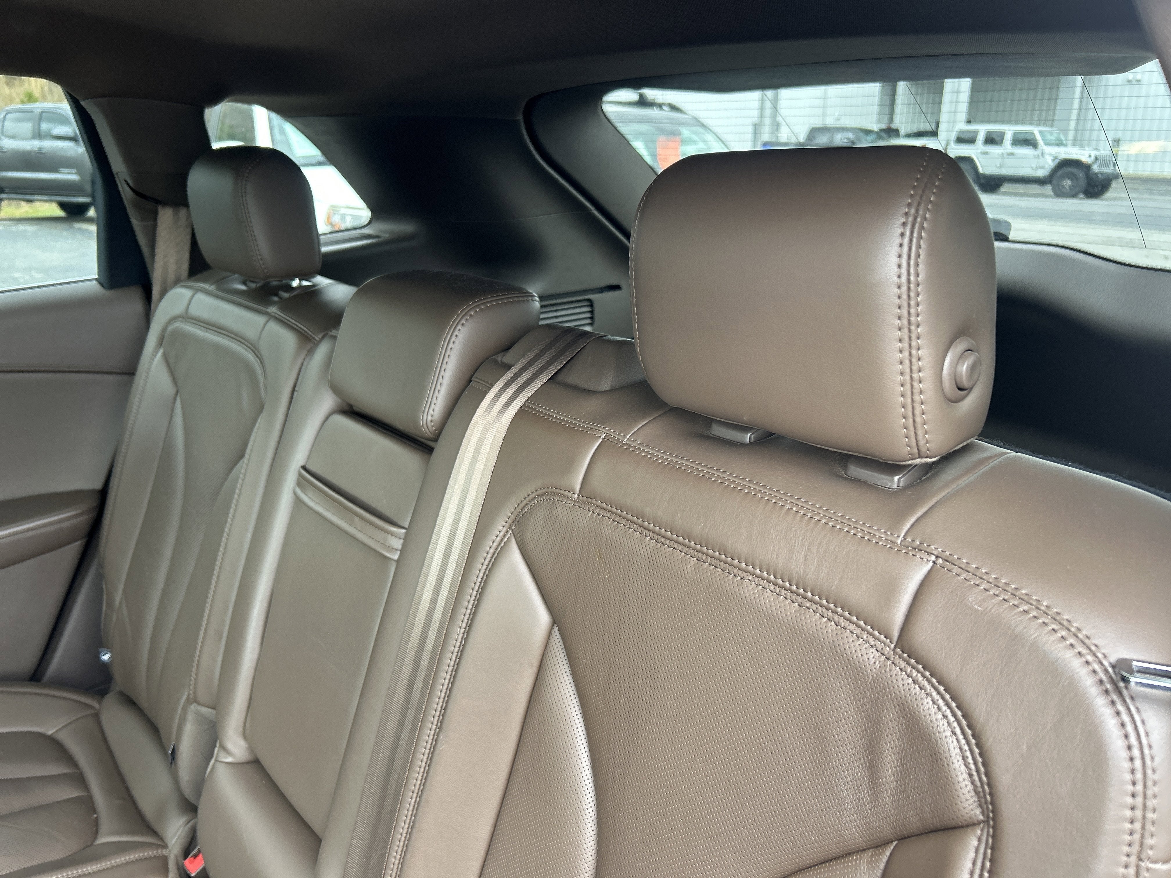 2016 Lincoln MKX Base