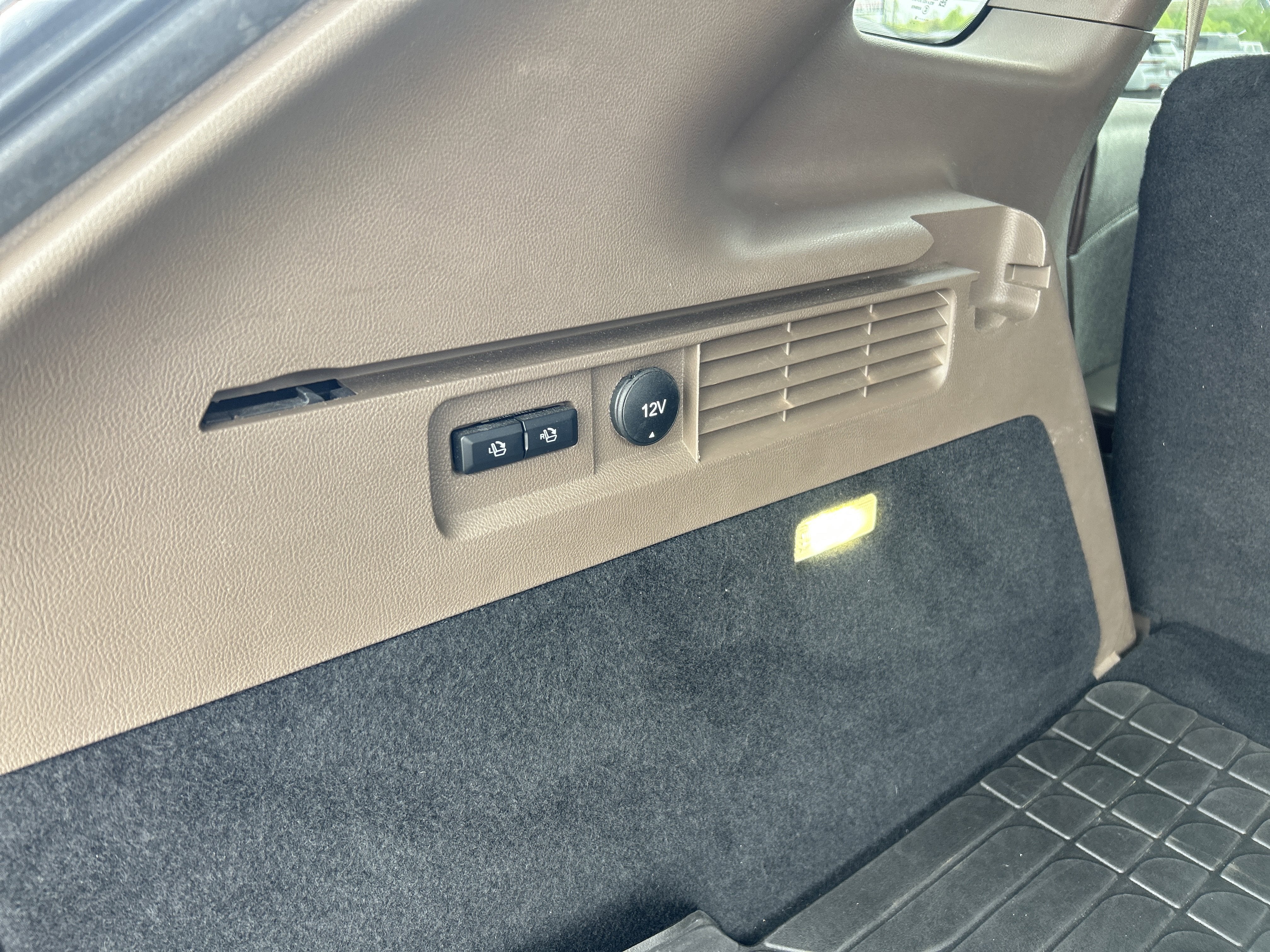 2016 Lincoln MKX Base