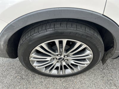 2016 Lincoln MKX Base