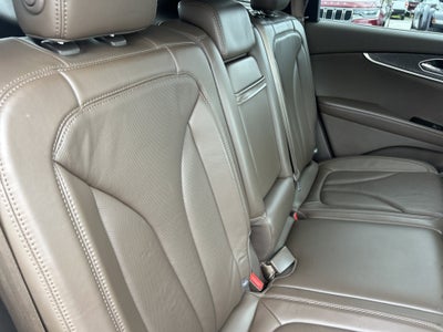 2016 Lincoln MKX Base