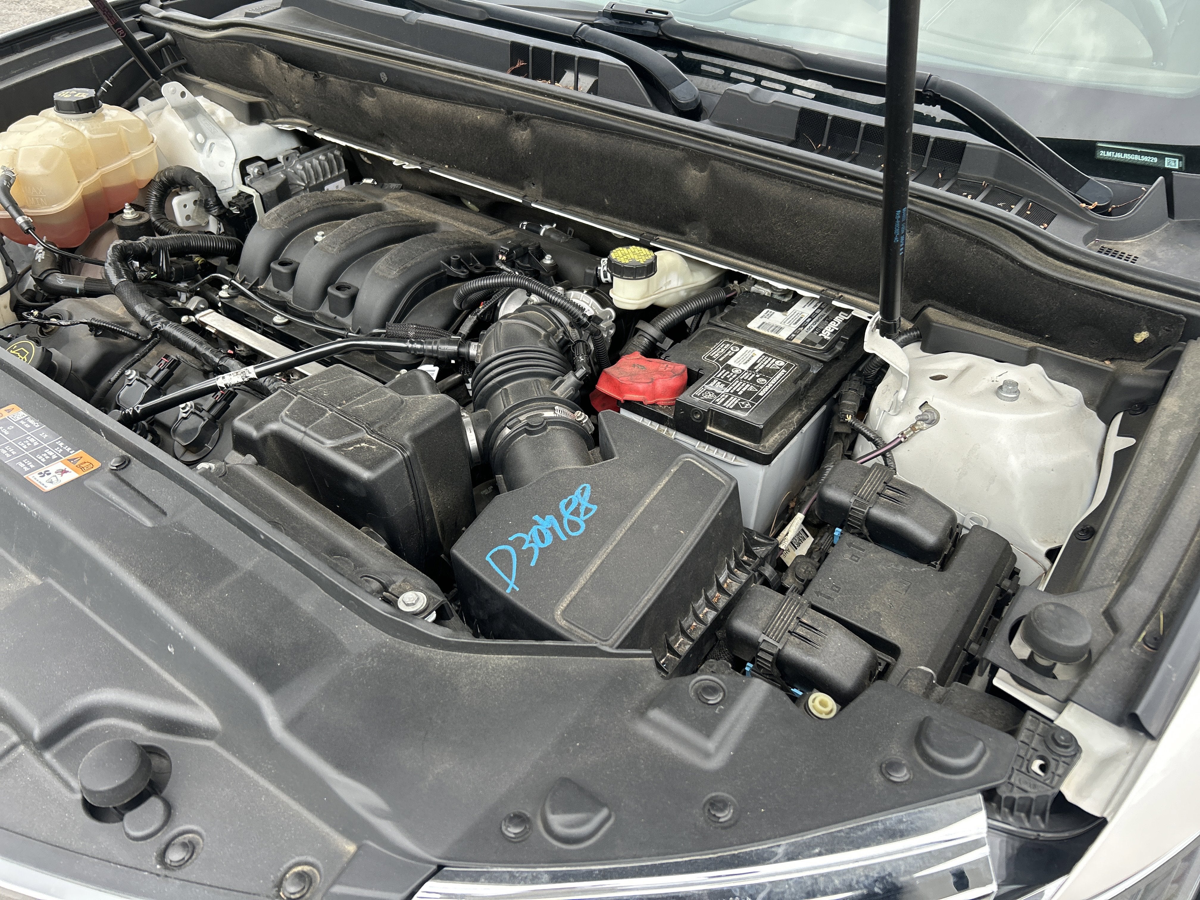 2016 Lincoln MKX Base