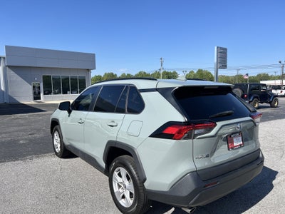 2020 Toyota RAV4 XLE
