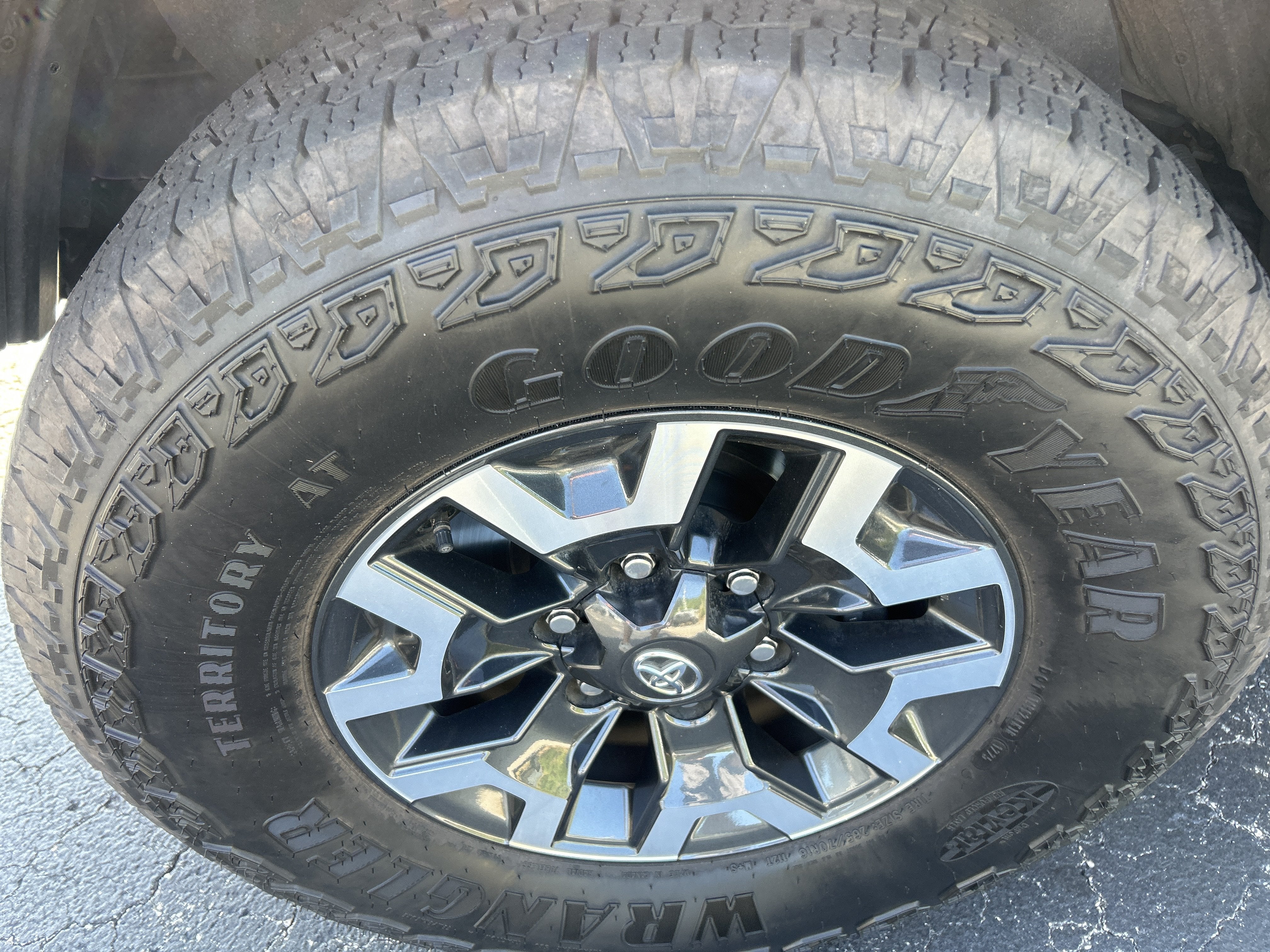 2023 Toyota Tacoma 4WD Base