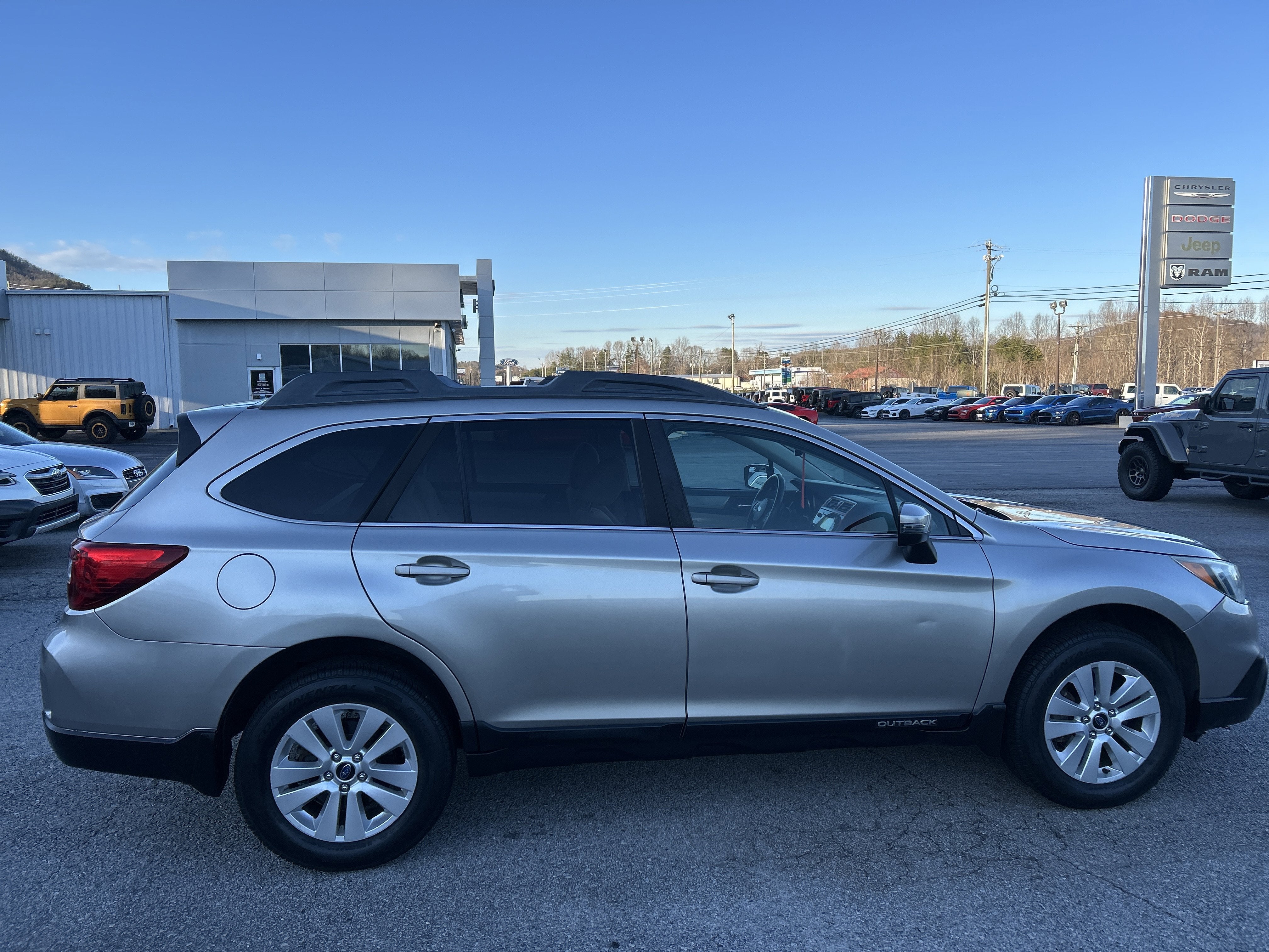2017 Subaru Outback Premium