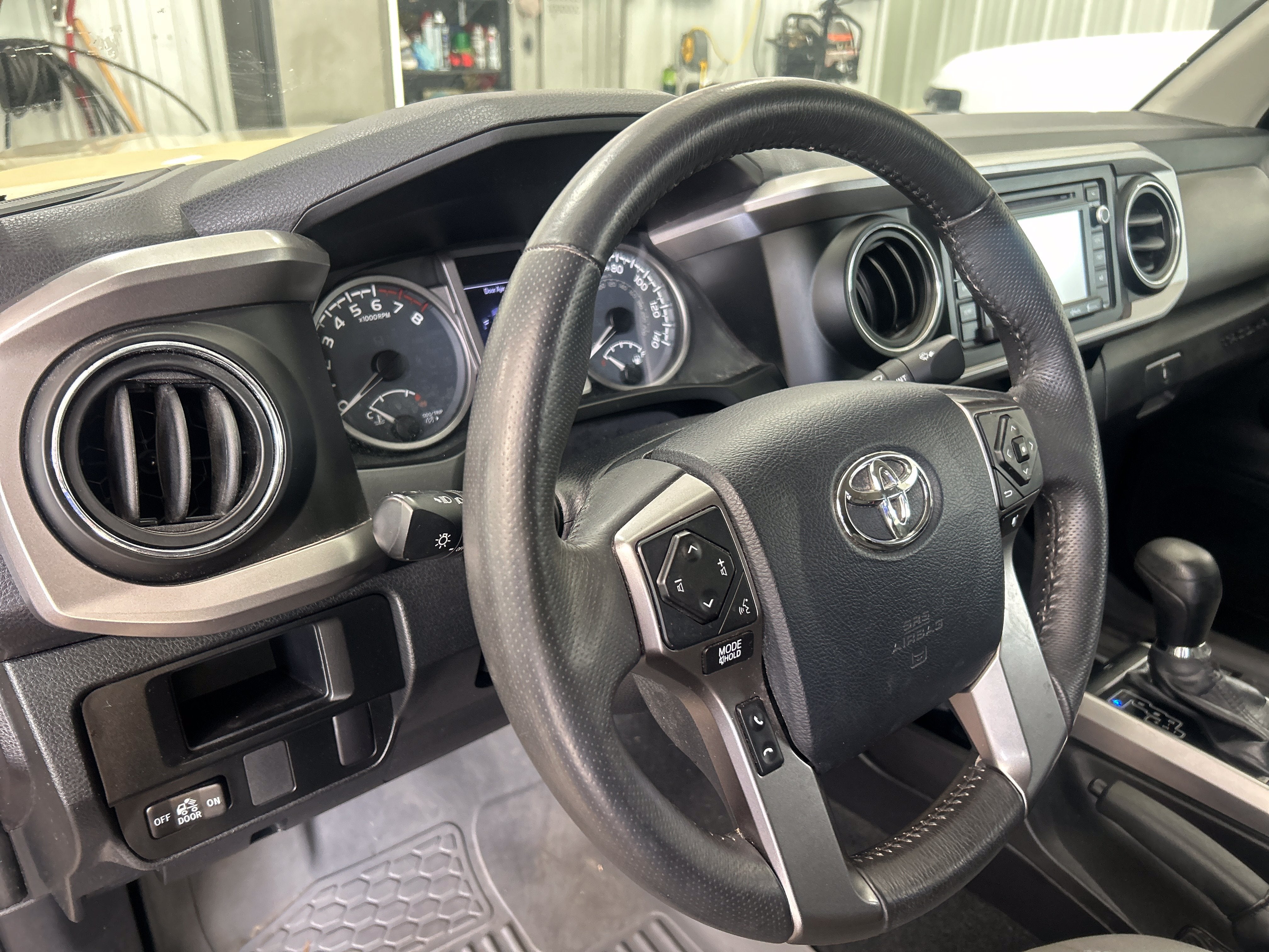 2017 Toyota Tacoma SR5
