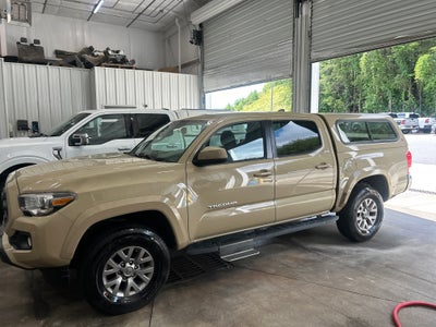 2017 Toyota Tacoma SR5