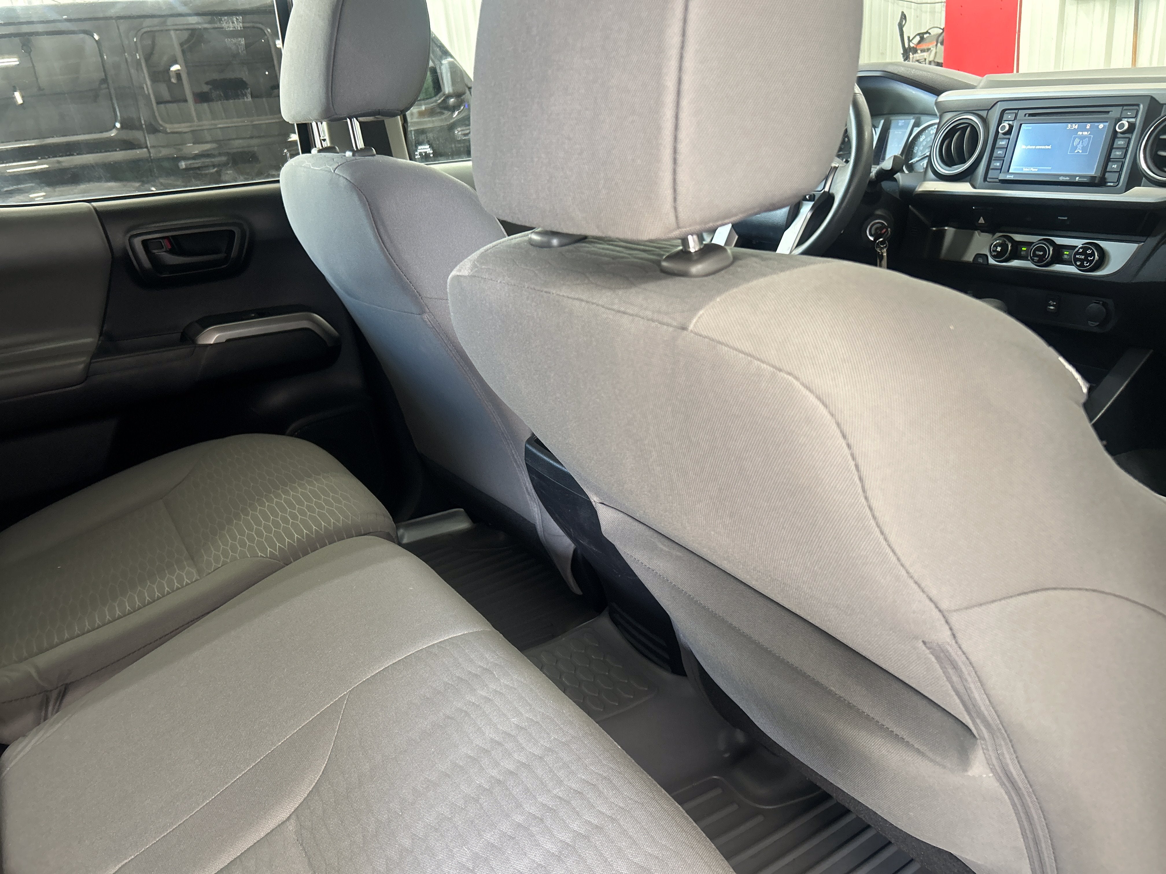 2017 Toyota Tacoma SR5