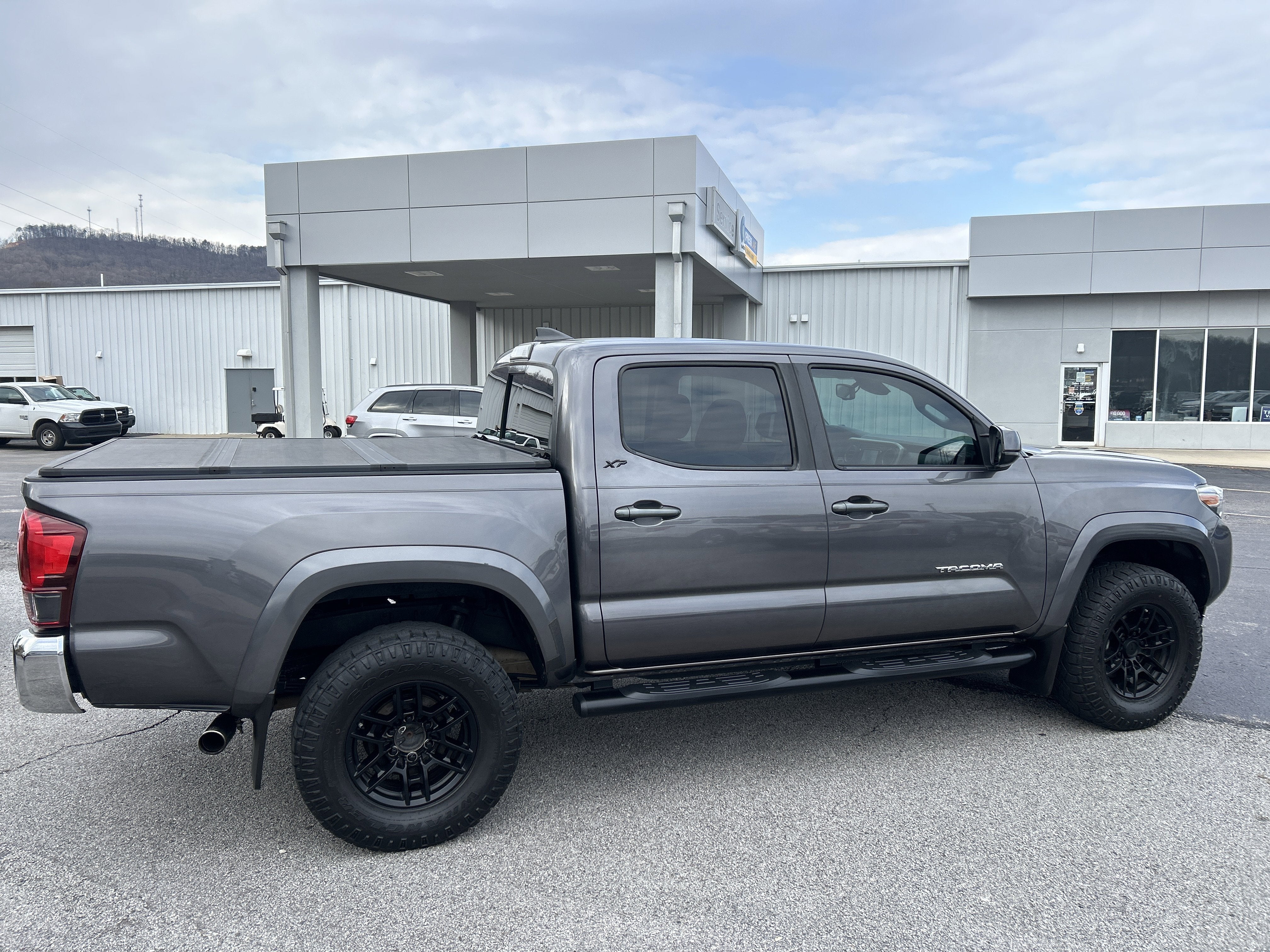 2018 Toyota Tacoma SR5