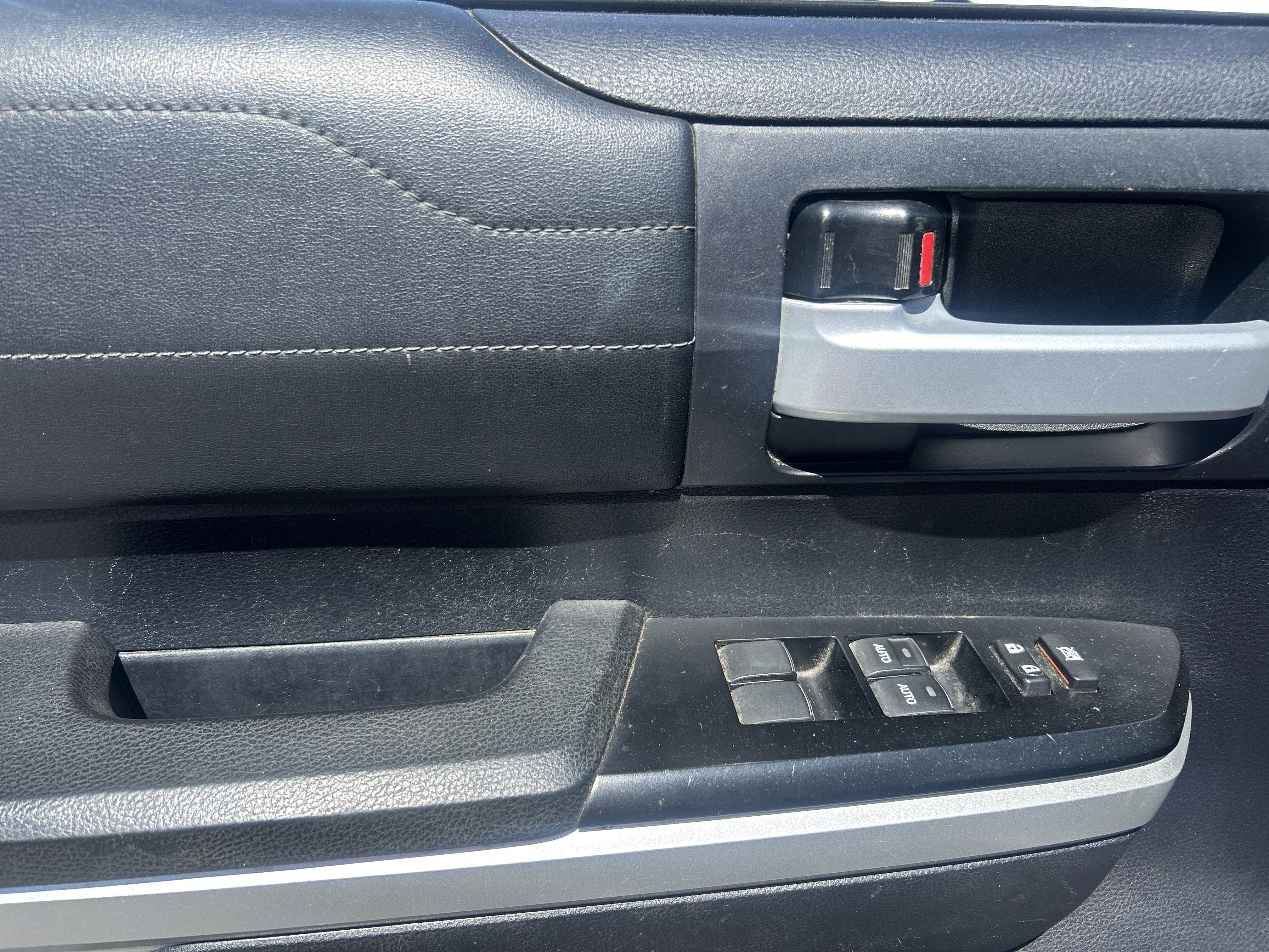2015 Toyota Tundra 4WD Truck LTD