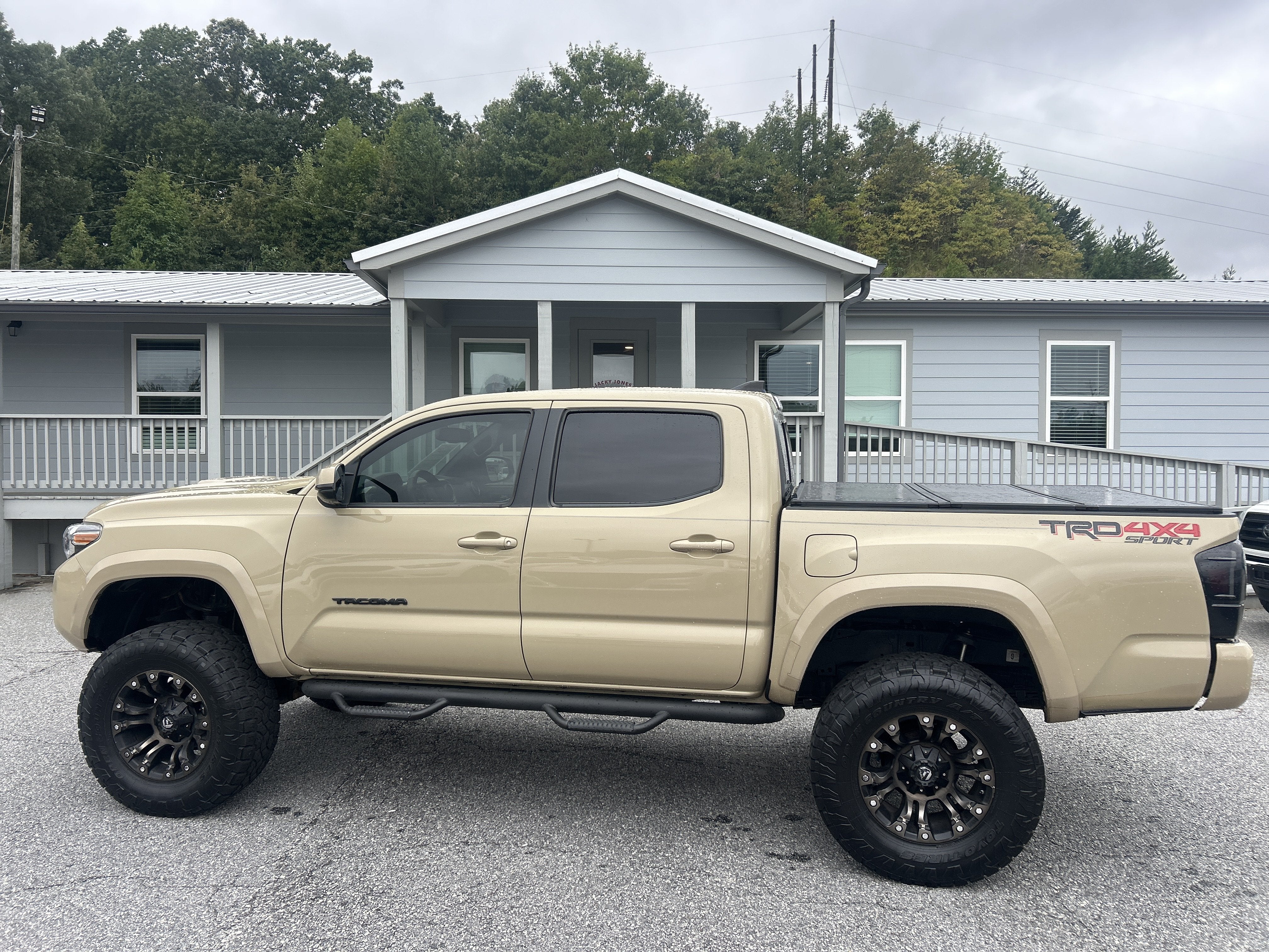 2017 Toyota Tacoma Base
