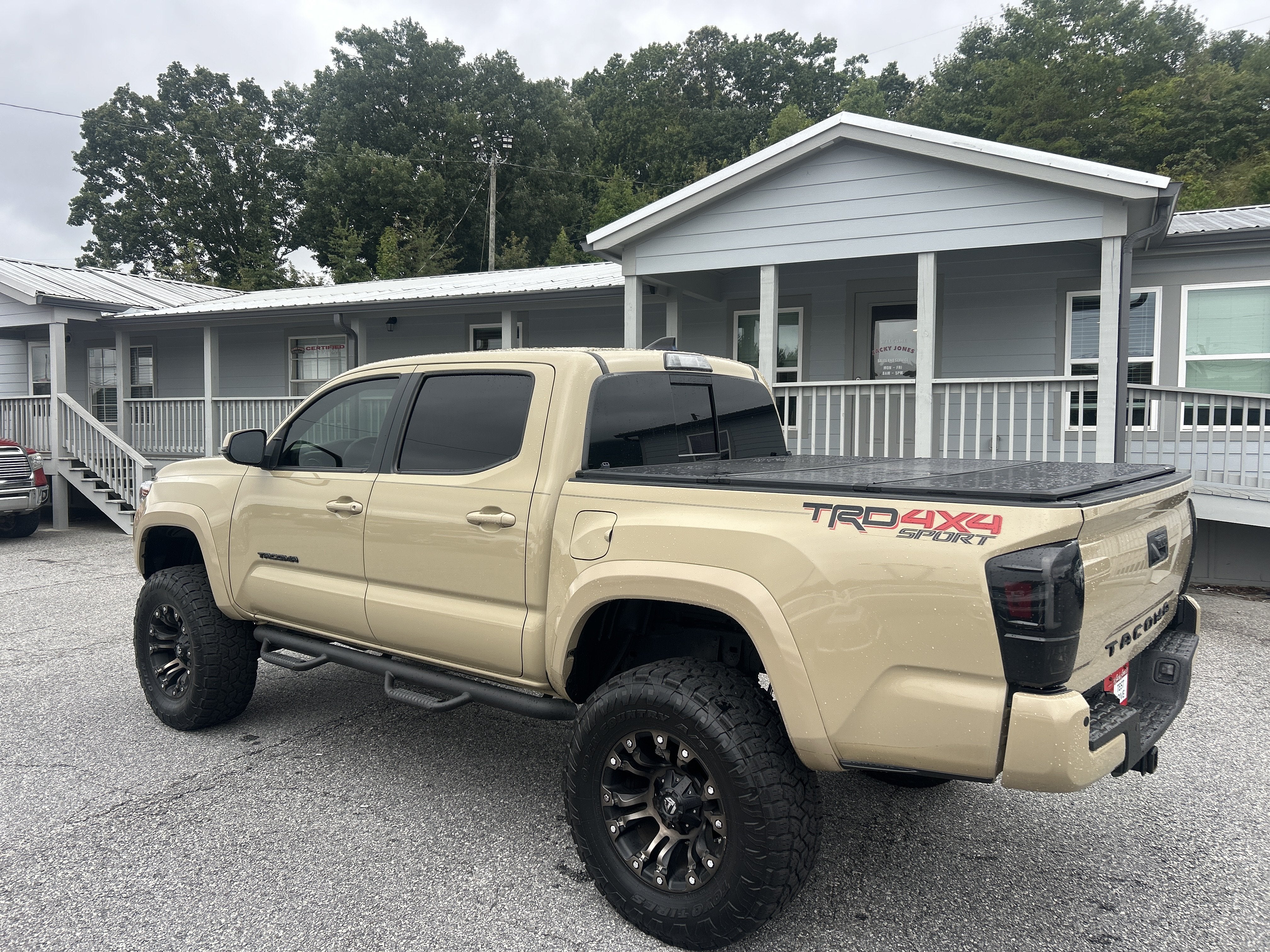 2017 Toyota Tacoma Base