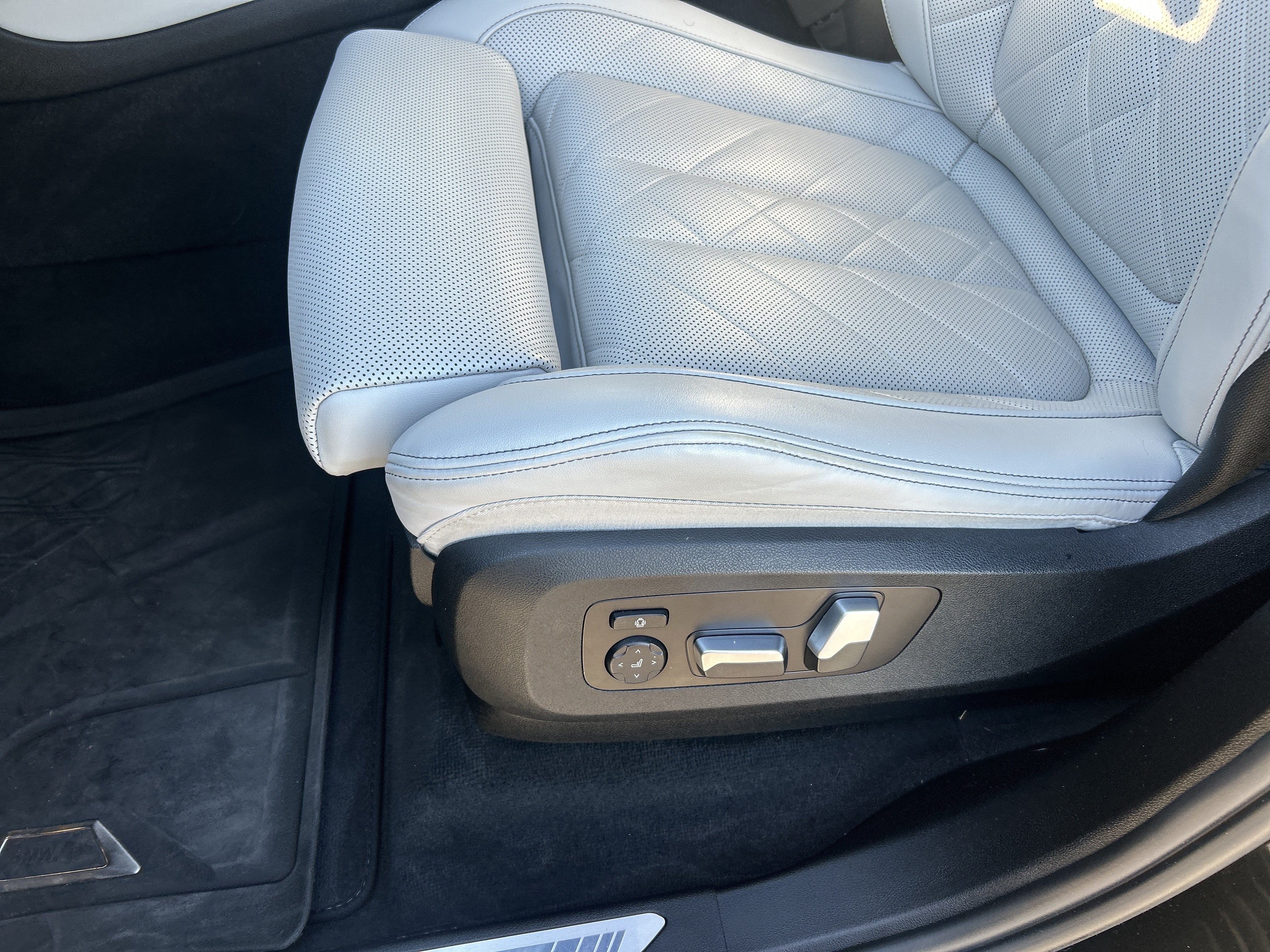 2023 BMW X5 Base
