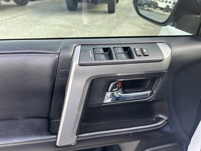 2017 Toyota 4Runner SR5