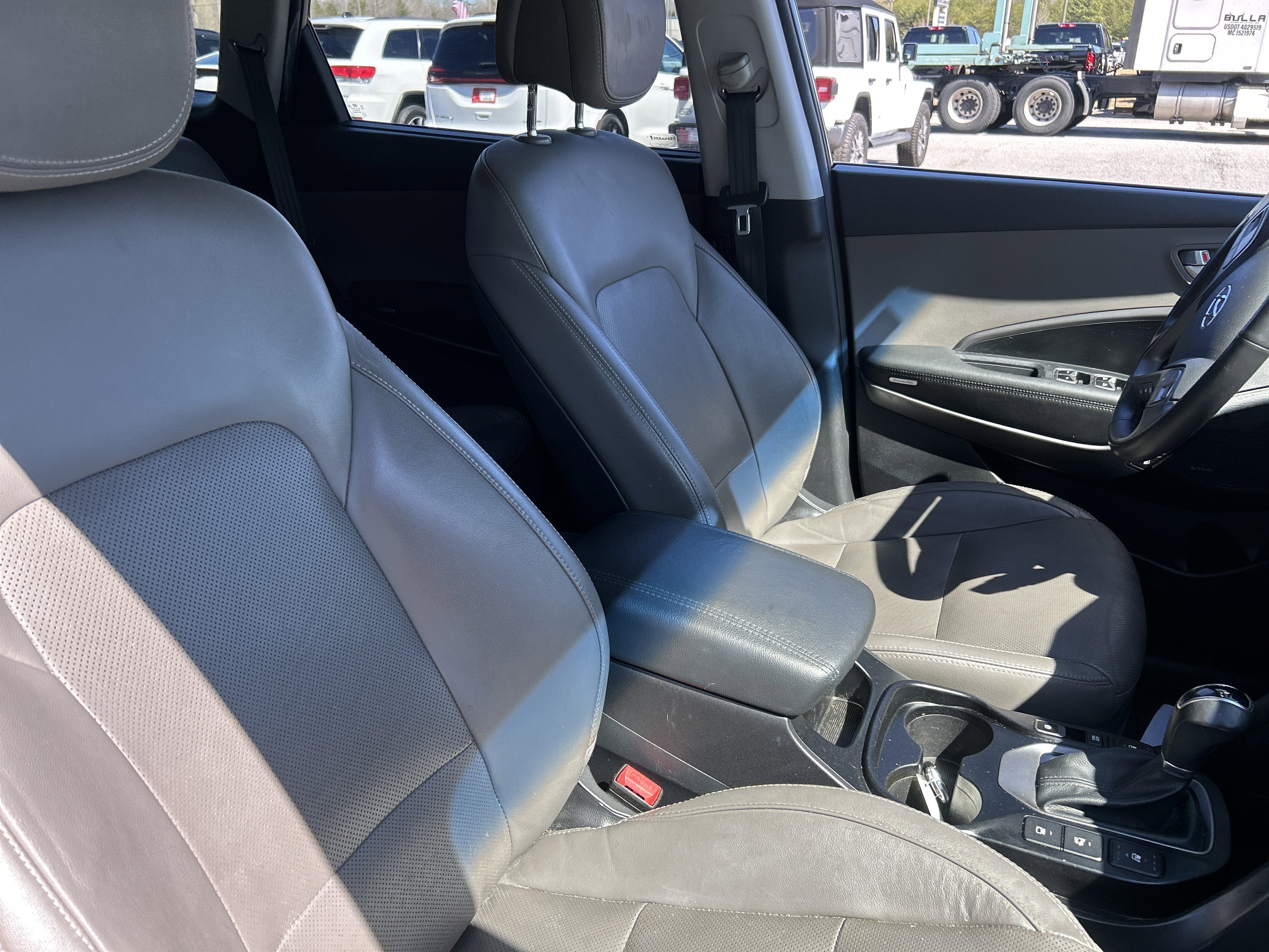 2017 Hyundai Santa Fe Limited Ultimate