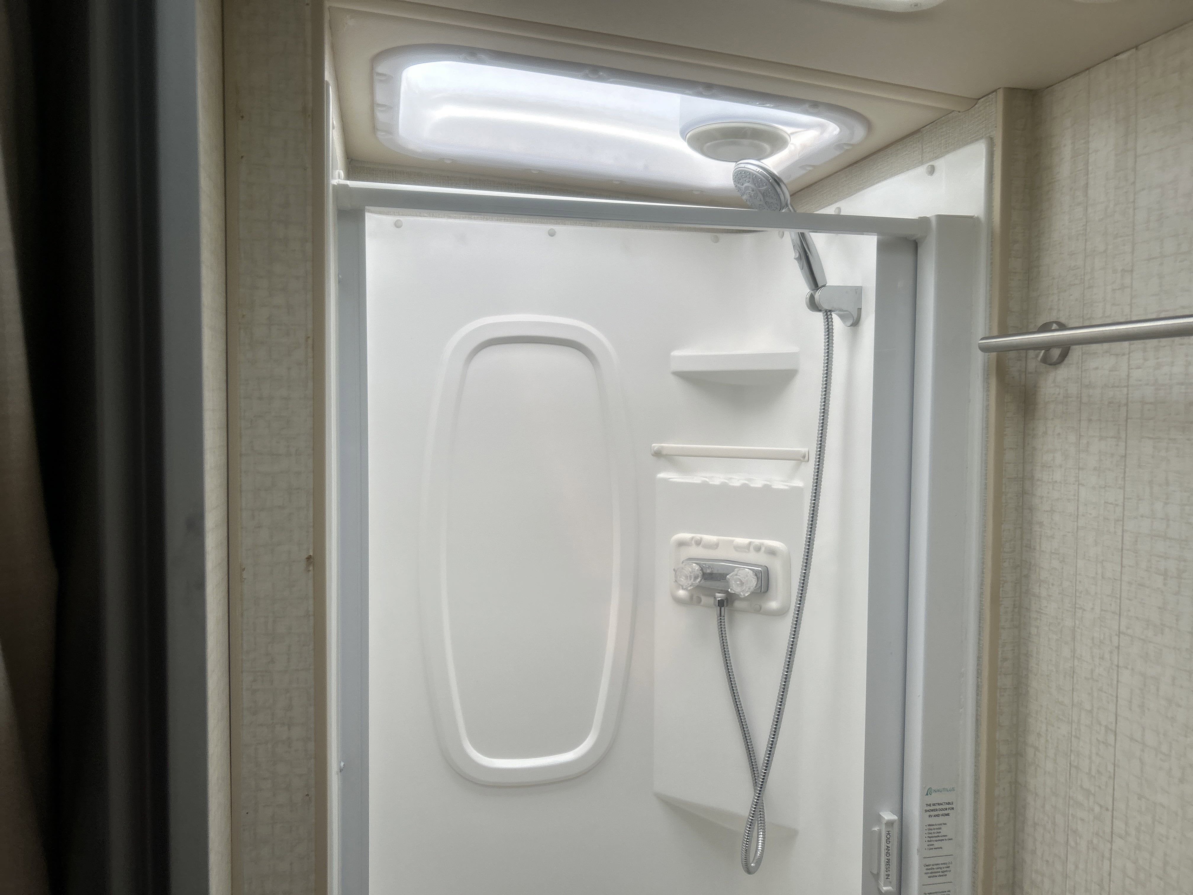 2015 Mercedes-Benz Sprinter Chassis-Cabs Camper