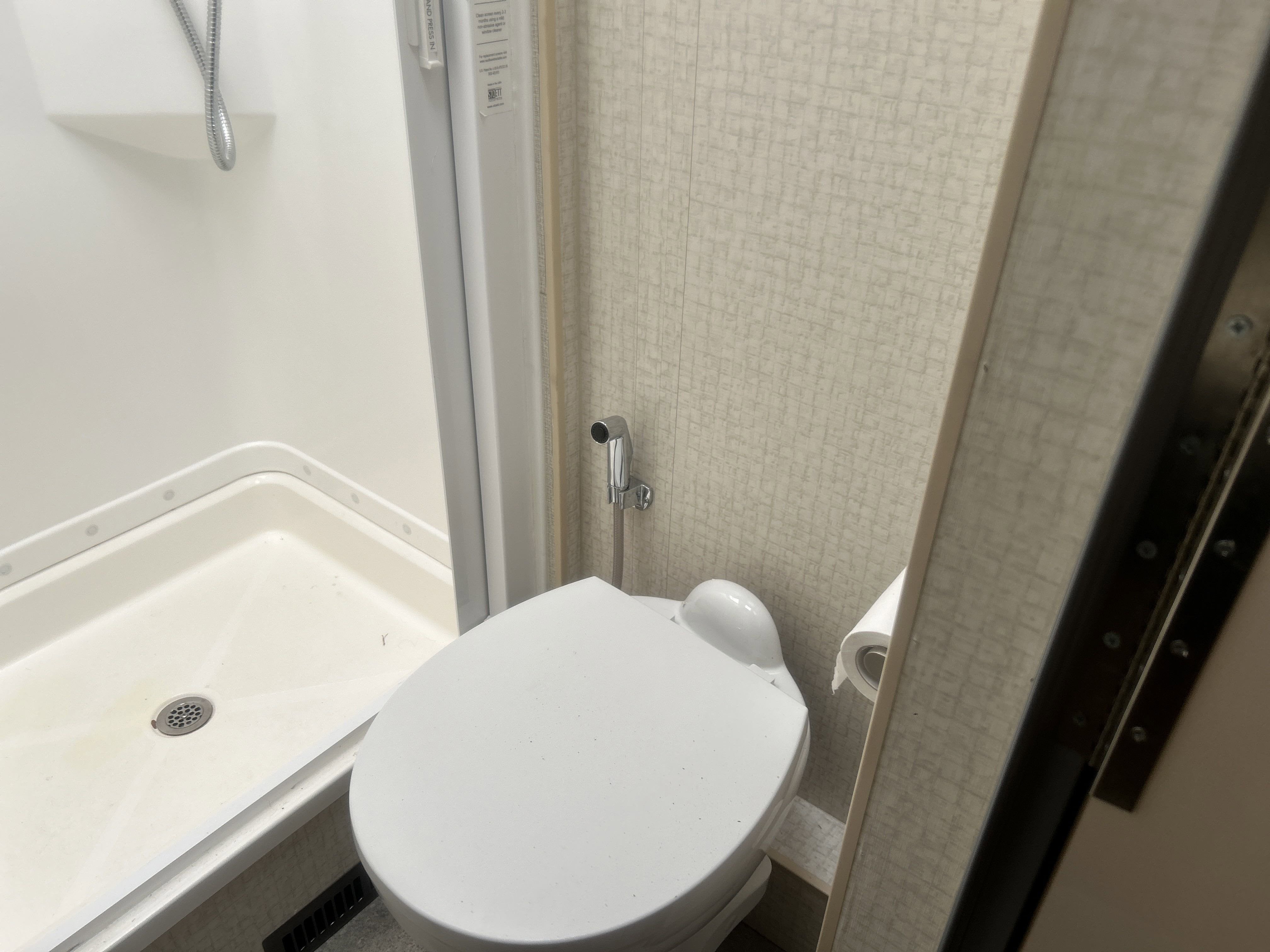 2015 Mercedes-Benz Sprinter Chassis-Cabs Camper